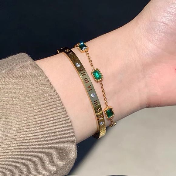 18K Gold Plated Emerald Green Station Elise Bracelet - Picture 7 of 8